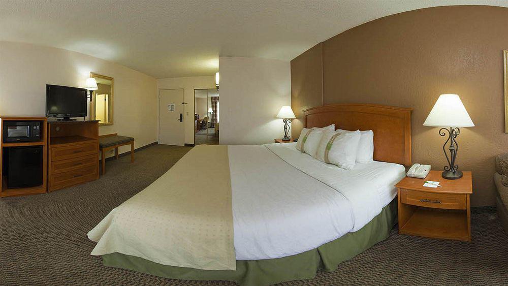 Hampton Iowa City/coralville Hotel